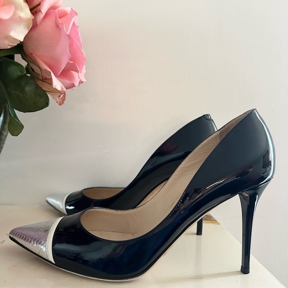 JIMMY CHOO Black Patent Leather & Silver Snake Cap Toe Bahama Pumps size 38 (7.5 - Picture 3 of 7